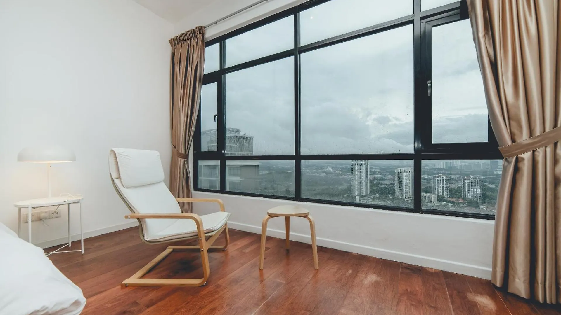 Molek High Floor Cozy Penthouse Apartment 5Br 12Pax By Our Stay Johor Bahru