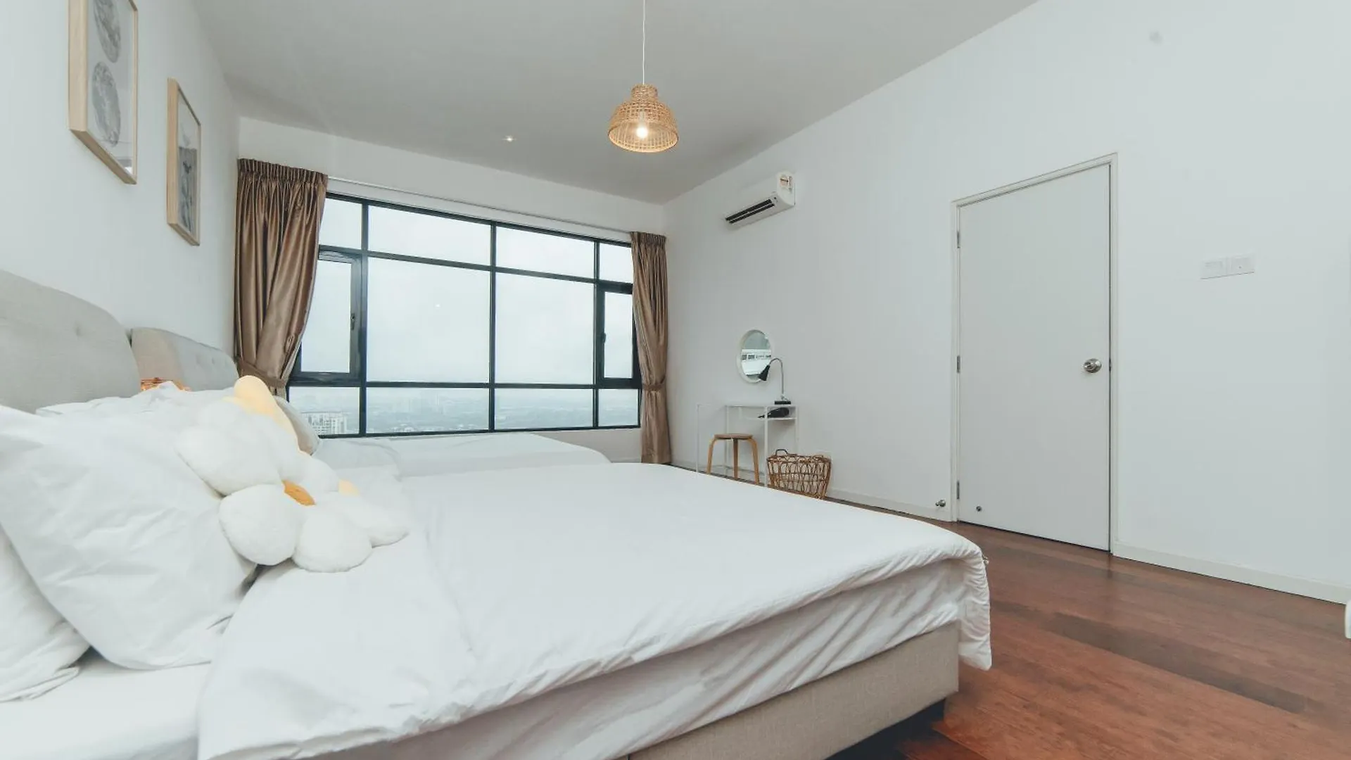 Molek High Floor Cozy Penthouse Apartment 5Br 12Pax By Our Stay Johor Bahru Malaysia