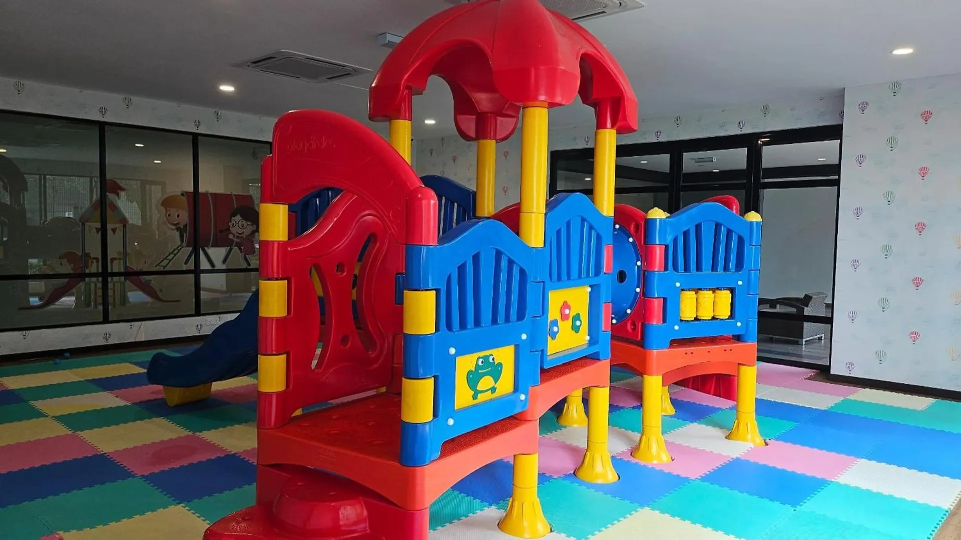 Molek High Floor Cozy Penthouse Apartment 5Br 12Pax By Our Stay Johor Bahru Malaysia