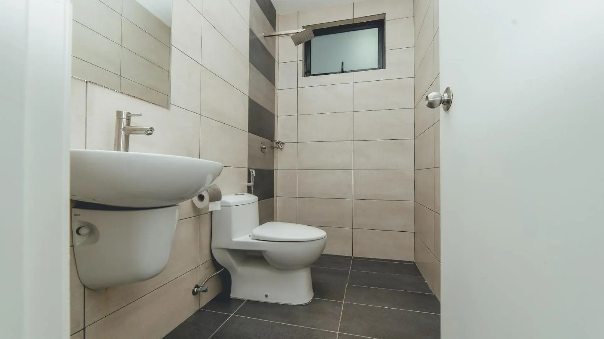 Molek High Floor Cozy Penthouse Apartment 5Br 12Pax By Our Stay Johor Bahru